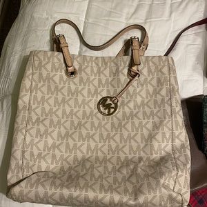 Michael KORS 15x15 tan cream handbag.